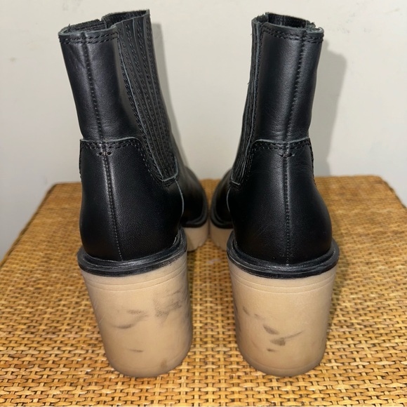 Dolce Vita Caster H2O Women’s 8 Booties Black 3.5 Chunky Heel Goth Grunge Y2K - Picture 4 of 12